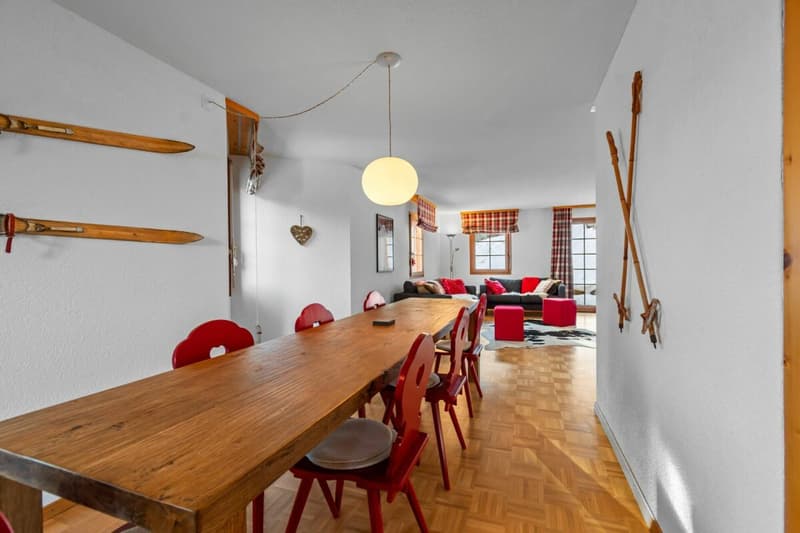 4 1/2-Zimmer-Ferienwohnung mit eigener Sauna und einem Tiefgaragenplatz (5)