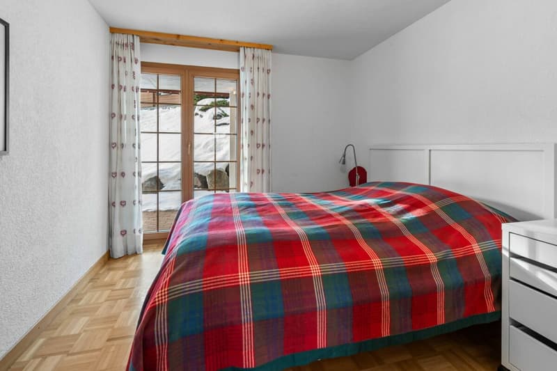 4 1/2-Zimmer-Ferienwohnung mit eigener Sauna und einem Tiefgaragenplatz (10)