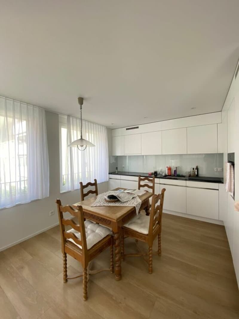 neuwertige 3.5-Zimmer-Wohnung inmitten von Mels (6)
