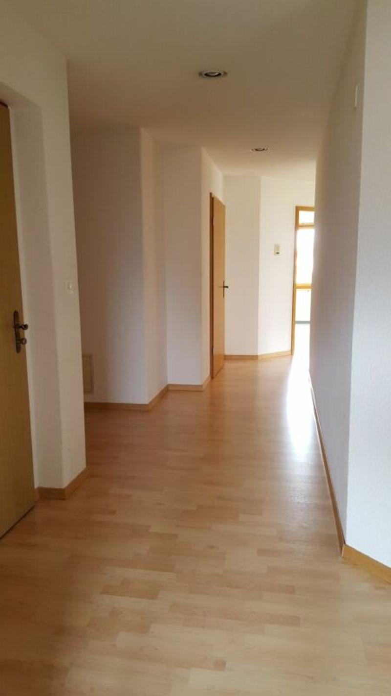 grosszügige 4.5-Zimmerwohnung an ruhiger Lage (5)