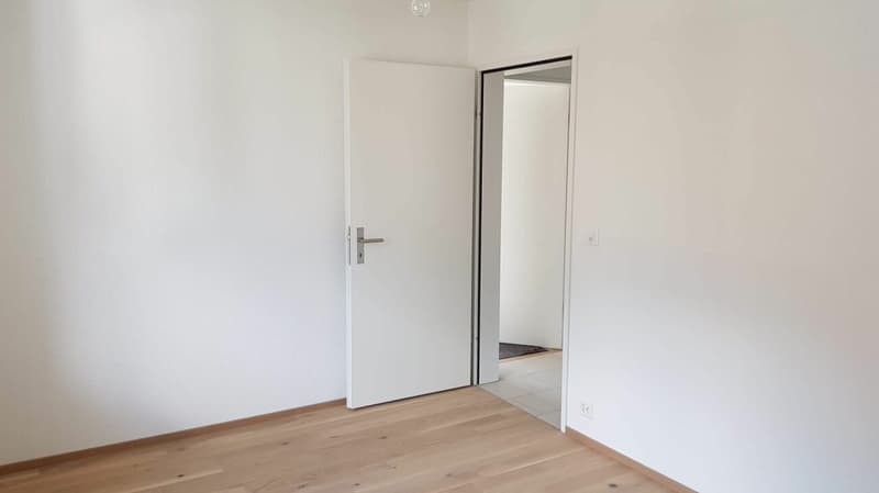 Grosszügige 4.5 Zimmerwohnung im Zentrum von Flums (4)