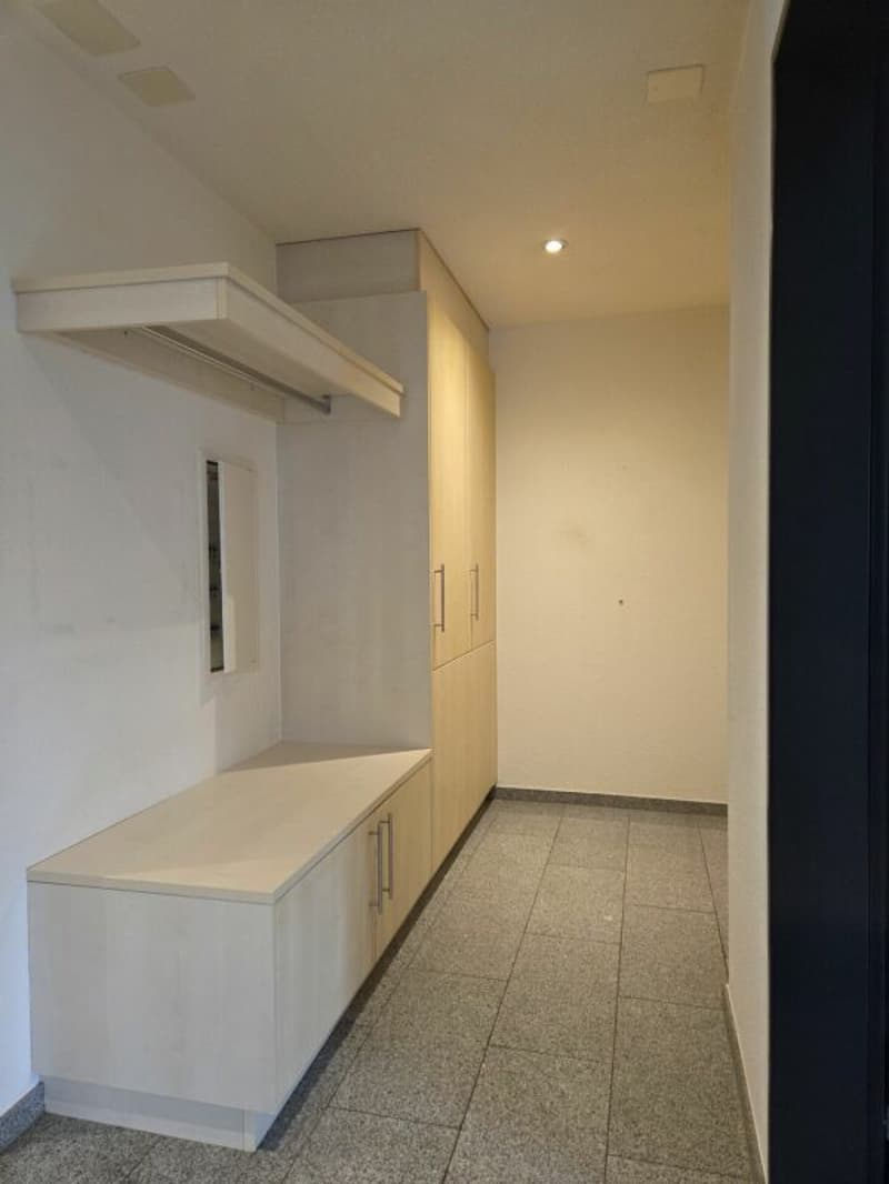 schöne 5.5 Zimmerwohnung an ruhiger Lage (11)