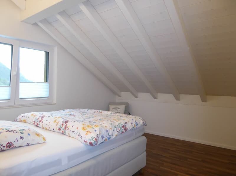 3 1/2-Zimmer-Dachwohnung mit Tiefgaragen- und Aussenparkplatz (7)
