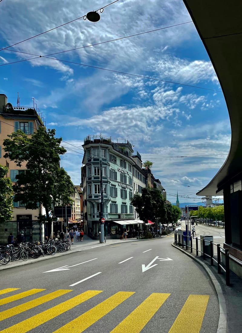 Tiefgaragenplatz am Central beim HB (Kleinfahrzeug wie Smart) (10)