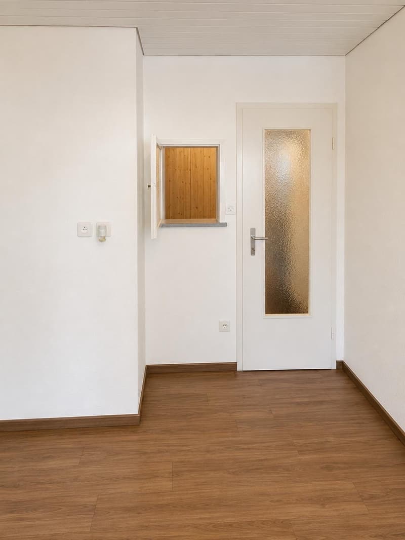 Bürofläche im Erdgeschoss an der Maiacherstrasse in Au ZH (7)