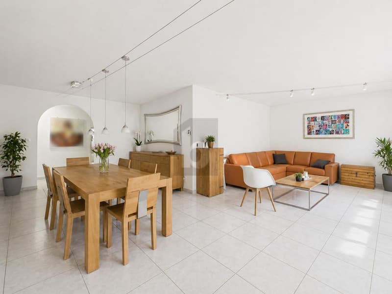 FAMILIENFREUNDLICH MIT GARTEN UND TIEFGARAGE (4)