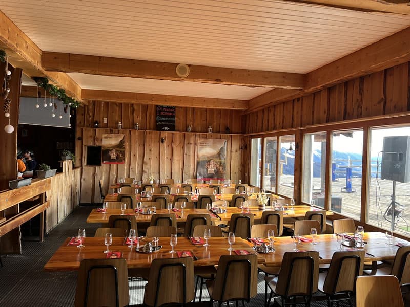 MAGNIFIQUE RESTAURANT D'ALTITUDE AVEC CHAMBRES (3)