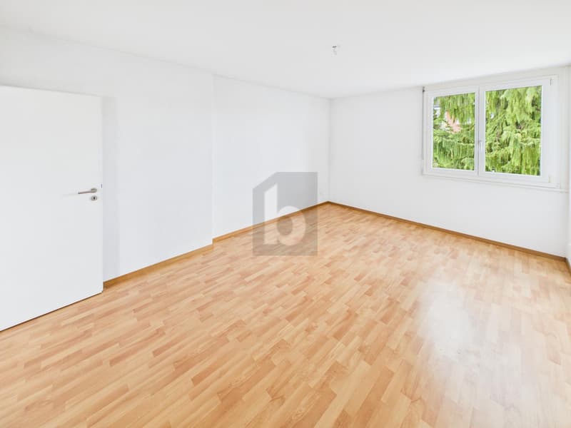 MODERN UND GUT ANGEBUNDEN (3)