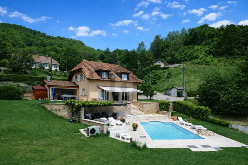 DE STANDING AVEC MAGNIFIQUE VUE ET PISCINE (2)