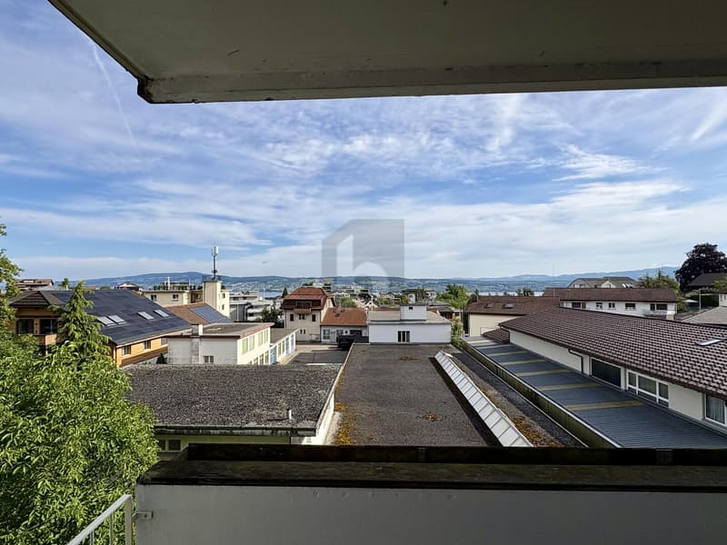 ZENTRAL MIT BALKON (1)