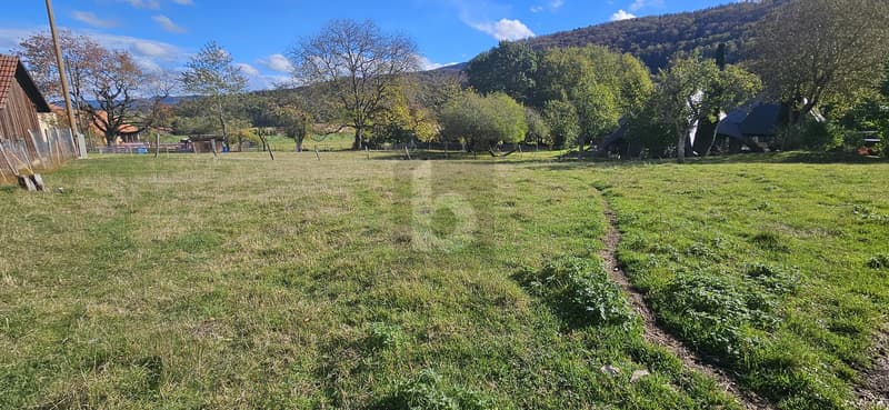 GRAND POTENTIEL SUR UN TERRAIN DE 2400 M² (1)
