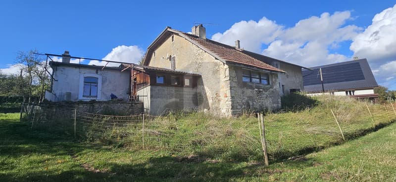 GRAND POTENTIEL SUR UN TERRAIN DE 2400 M² (4)