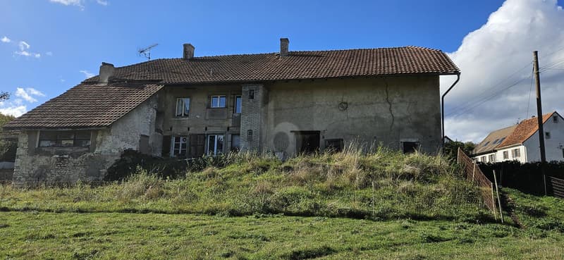 GRAND POTENTIEL SUR UN TERRAIN DE 2400 M² (3)