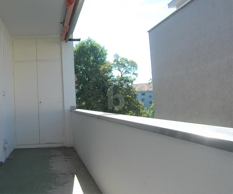 AN ZENTRALER LAGE MIT GROSSEM BALKON (3)