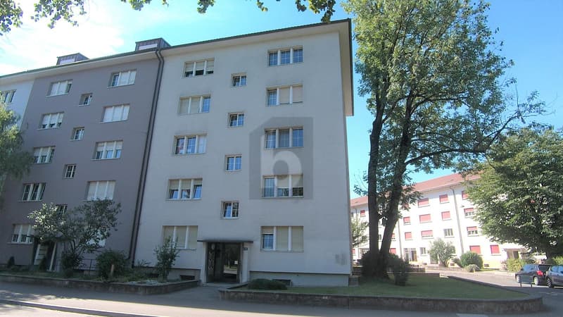 AN ZENTRALER LAGE MIT GROSSEM BALKON (1)