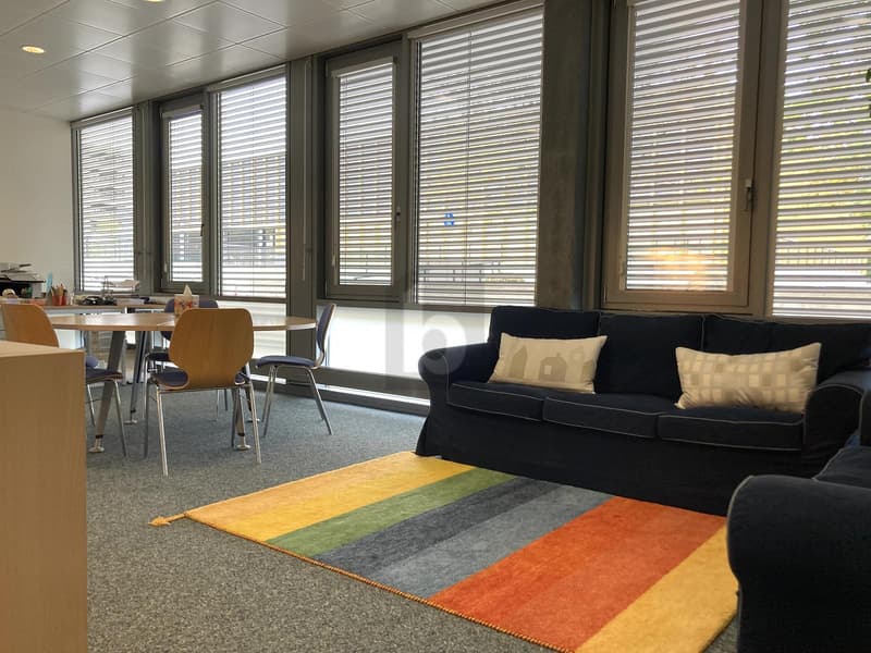 BUREAU IDÉAL POUR ENTREPRISES, ÉCOLES OU CABINETS (1)