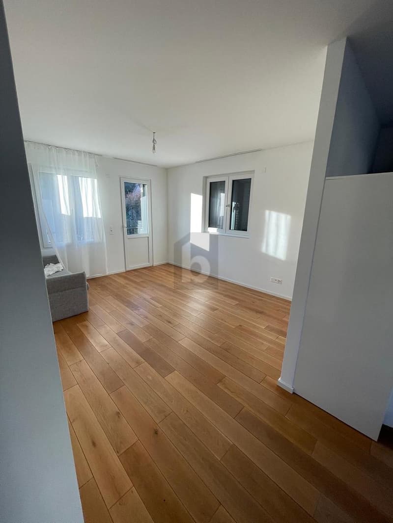KOMPAKT, MODERN, MIT BALKON (3)