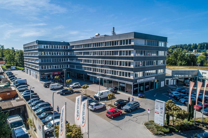 RIESIGE PRODUKTIONSHALLE IDEAL FÜR IHR BUSINESS (2)
