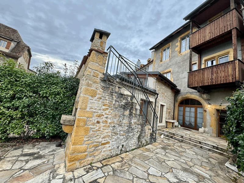 INDÉPENDANT AVEC GRANDE TERRASSE (1)