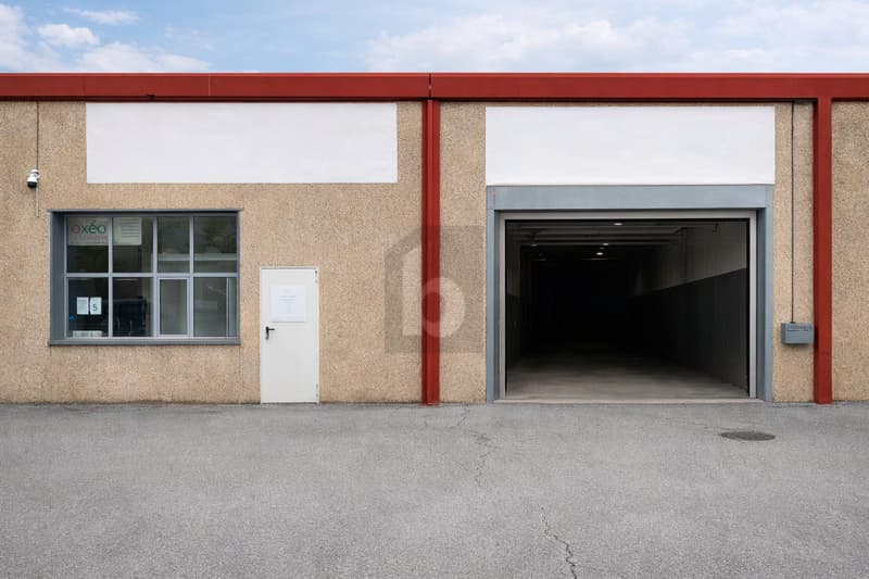 DÉPÔT / ENTREPÔT - EMPLACEMENT STRATÉGIQUE (1)
