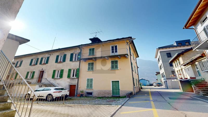 SPAZIOSA E SOLEGGIATA IN POSIZIONE CENTRALE (1)