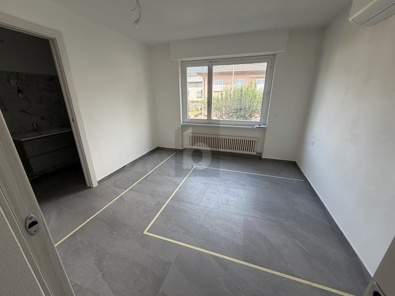 RINNOVATA ,COME NUOVA IN POSIZIONE CENTRALE (4)