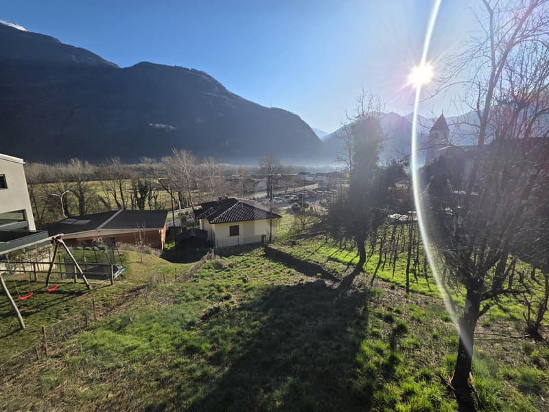 IN POSIZIONE TRANQUILLA E SOLEGGIATA CON VISTA (3)