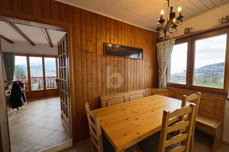 CHARMANTE AVEC JARDIN ET VUE LAC - CADRE PAISIBLE (4)