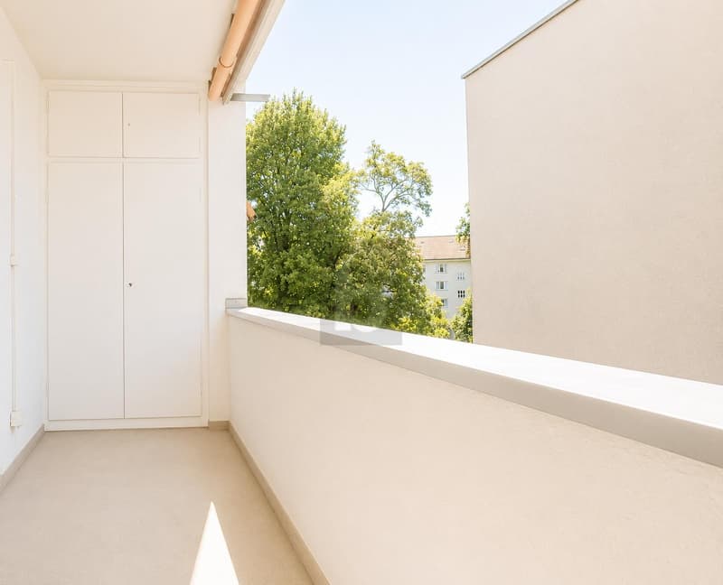 ZENTRALE LAGE, HELLE ZIMMER UND BALKON (4)