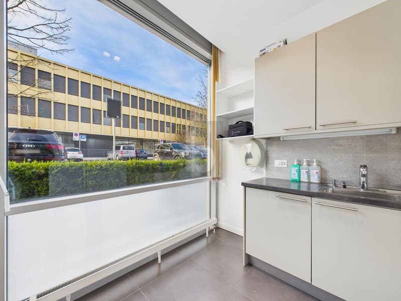 CABINET & BUREAU - SOUS-LOCATION POSSIBLE (4)