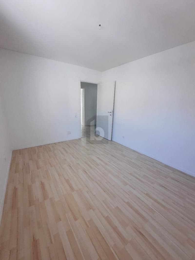 CON GRANDE TERRAZZA E GIARDINO PRIVATO (3)
