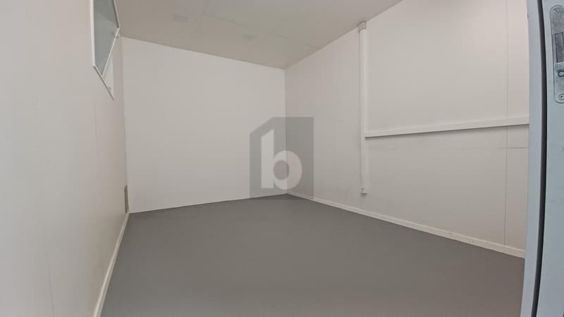 LAGERFLÄCHE MIT VIELEN NUTZUNGSMÖGLICHKEITEN (4)