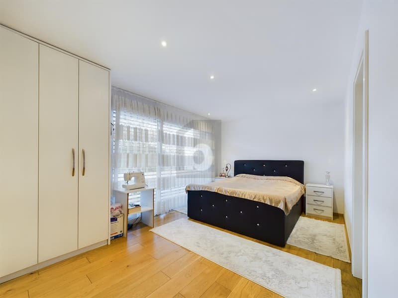 BEAUCOUP D'ESPACE DE VIE POUR UNE GRANDE FAMILLE (4)