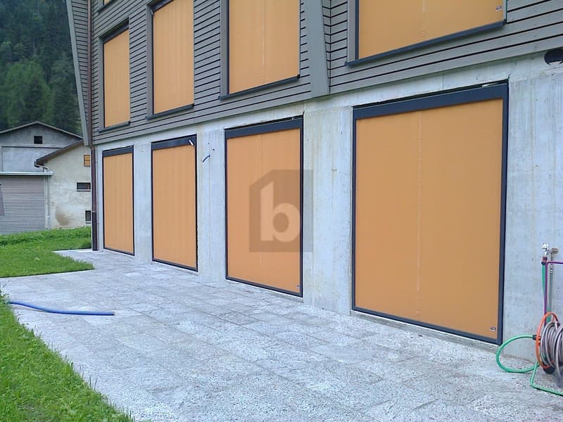 MODERNO E LUMINOSO CON GIARDINO (2)