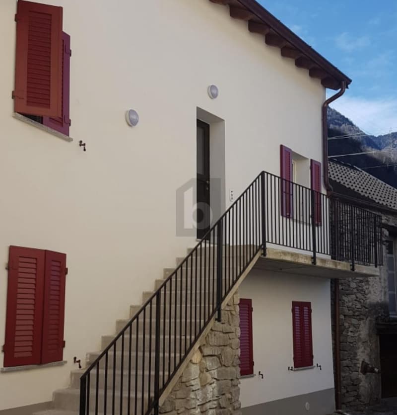 IN ZONA TRANQUILLA E BEN COLLEGATA (1)