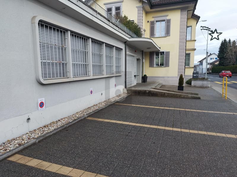 LICHTDURCHFLUTET MIT TOP ERREICHBARKEIT (2)