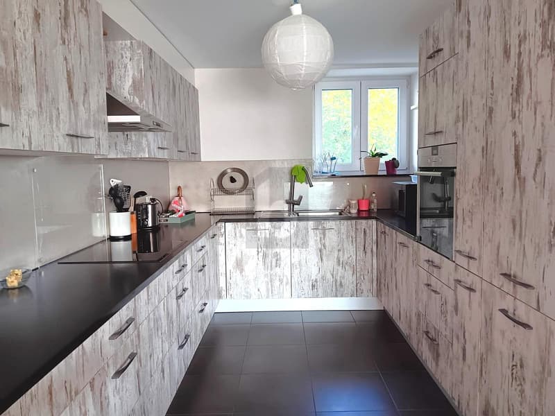 DUPLEX SPACIEUX AVEC VUE JURA ! (4)