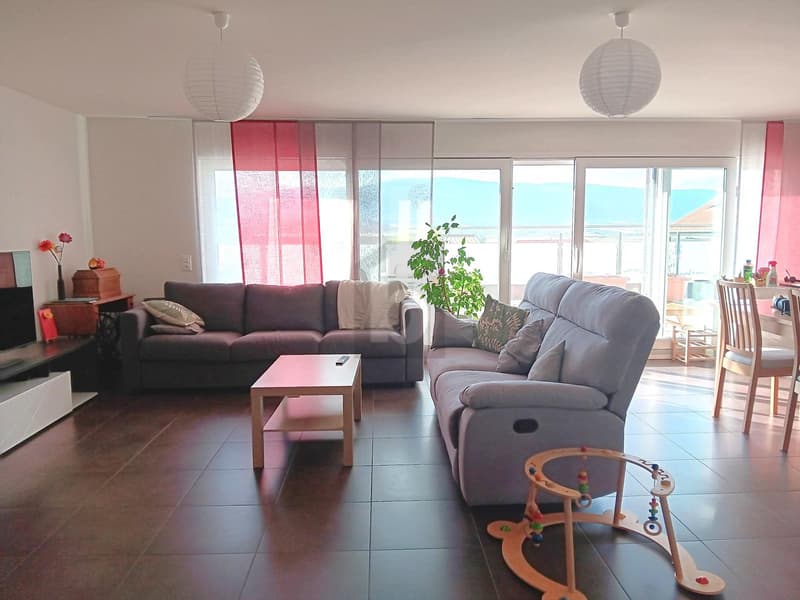 DUPLEX SPACIEUX AVEC VUE JURA ! (3)