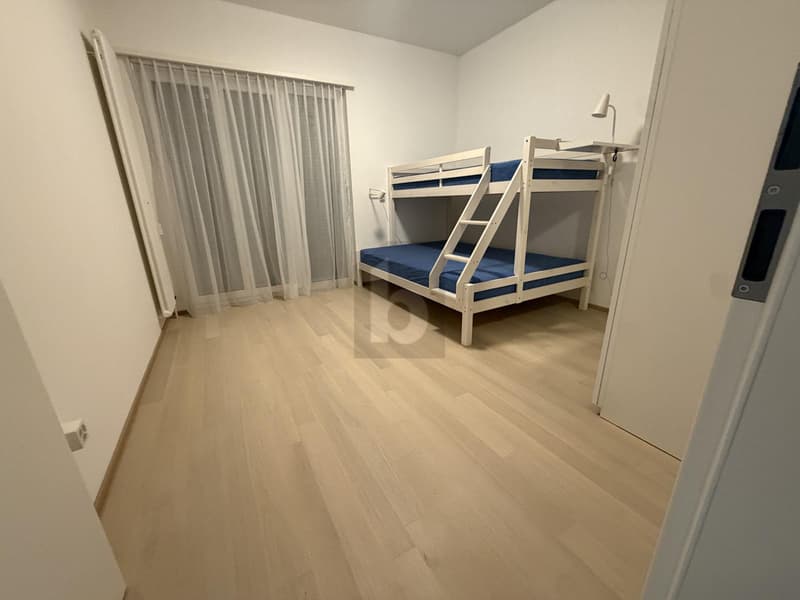 IN ZONA CENTRALE ,AMPIO BALCONE E PISCINA (5)