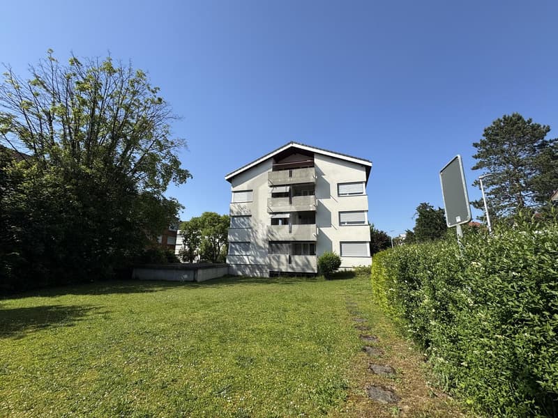 VIEL PRIVATSPHÄRE, ESTRICH & AUSSENSTELLPLATZ (1)