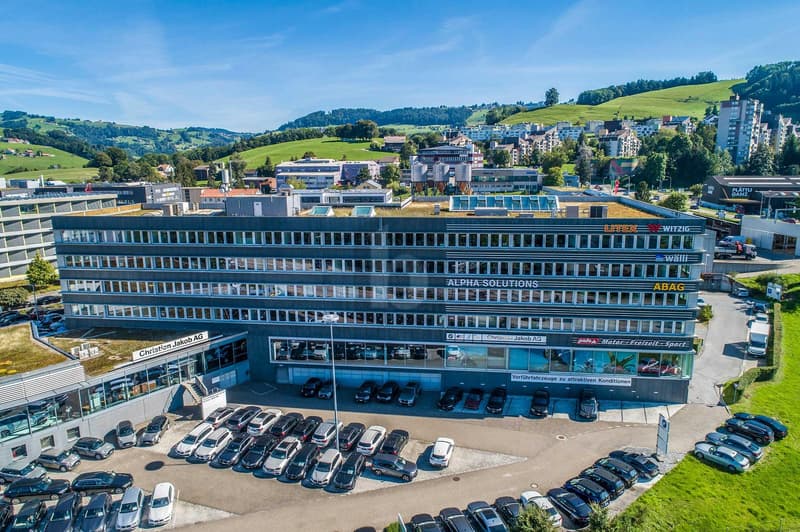 RIESIGE PRODUKTIONSHALLE IDEAL FÜR IHR BUSINESS (1)