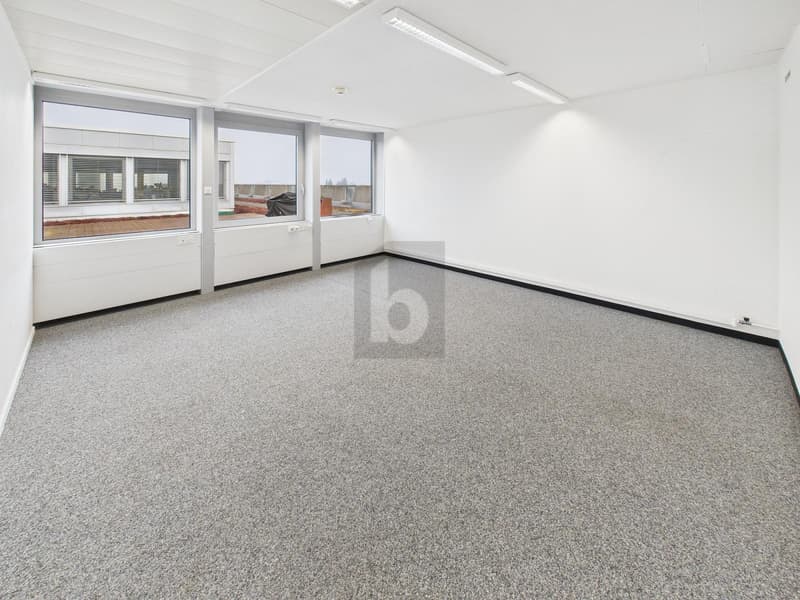 GUT GELEGEN UND PRAKTISCH (BÜRO 4.26) (1)