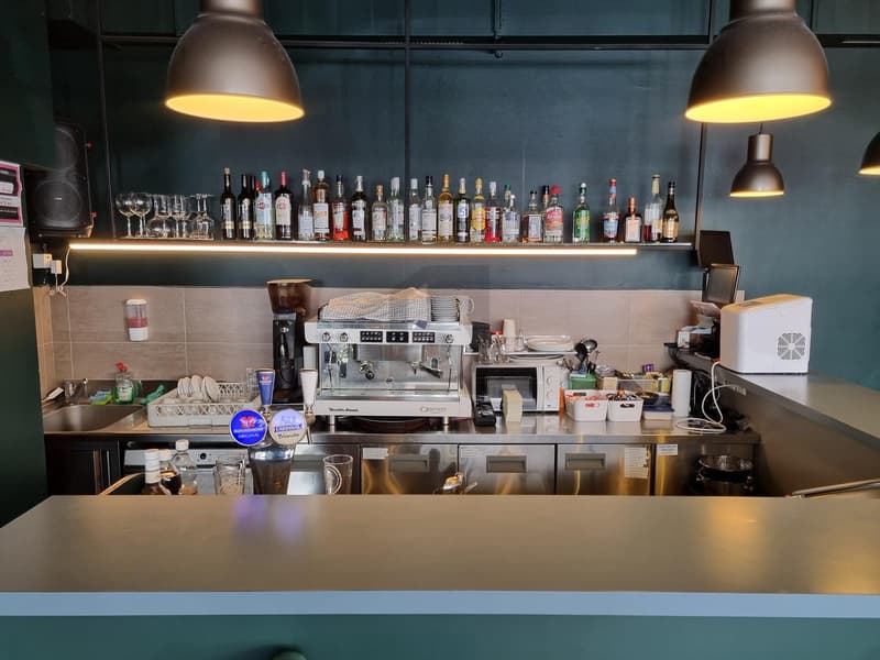 CAFE BAR DANS QUARTIER ST-ROCH ! (2)