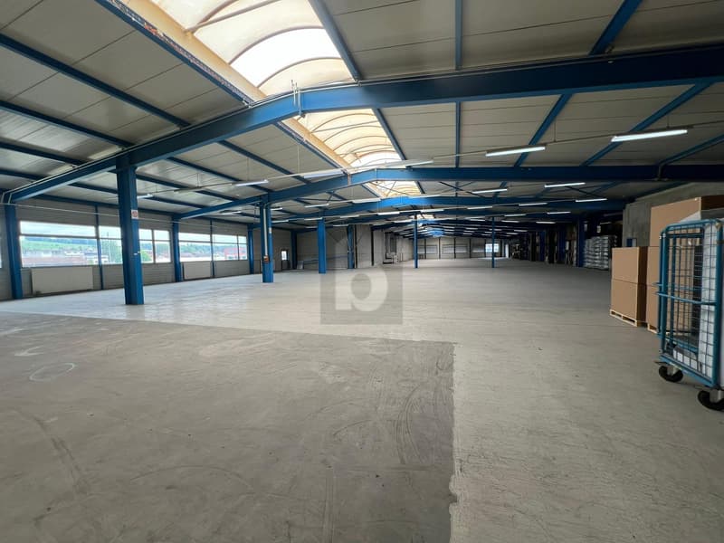 GROSSZÜGIG MIT VIEL LAGERPLATZ (2)