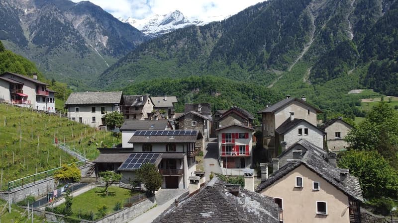 RINNOVATA,MODERNA IN ZONA SOLEGGIATA E TRANQUILLA (4)