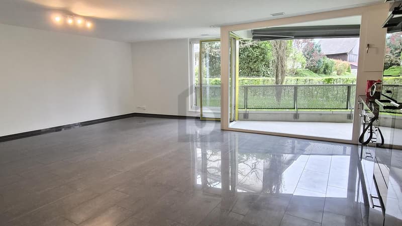 GROSSZÜGIGER GRUNDRISS IN DER STADT (1)