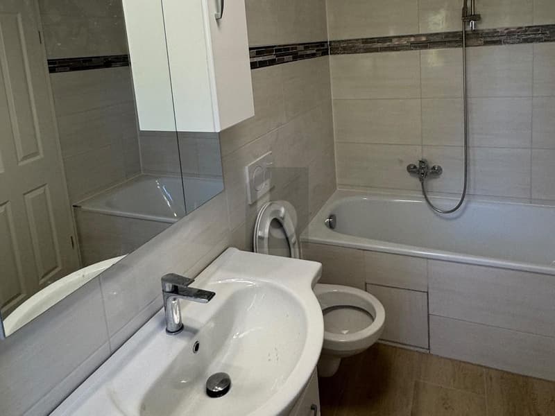 MODERN UND FRISCH RENOVIERT (4)