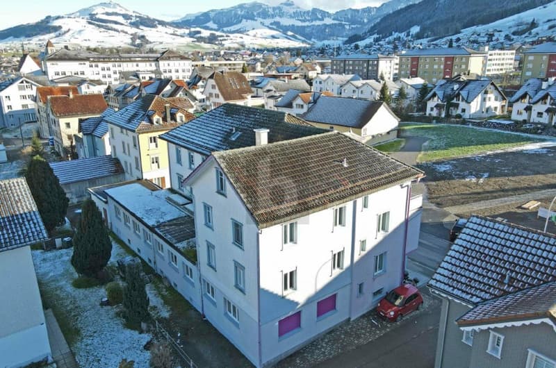 ARBEITSFLÄCHE AN ZENTRALER LAGE (3)