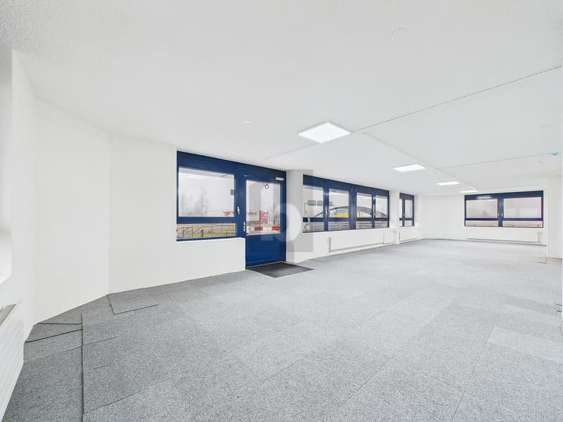 HELLER SHOWROOM AN TOP LAGE (1)
