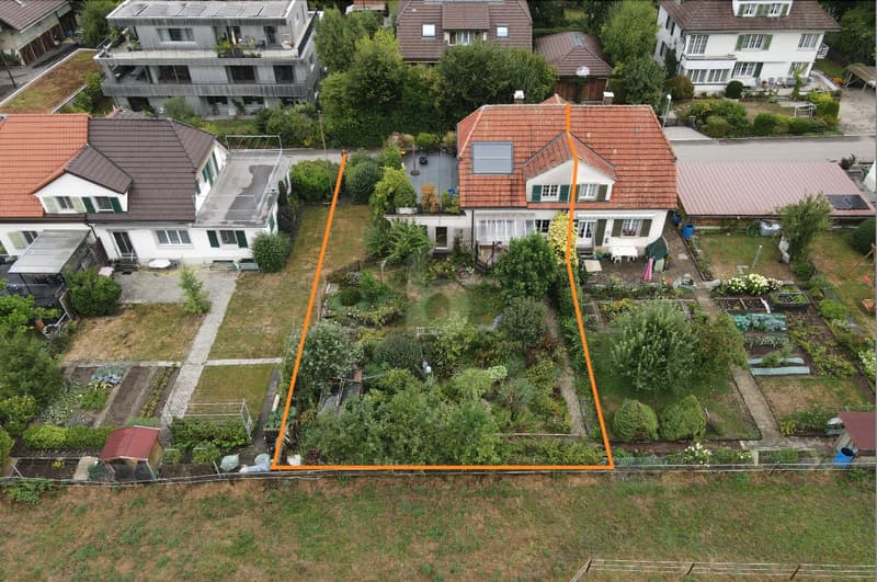 NATURNAH MIT GROSSEM GARTEN (1)